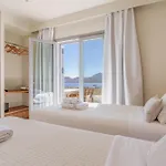 Adriana Luxury * Adamantas (Milos)