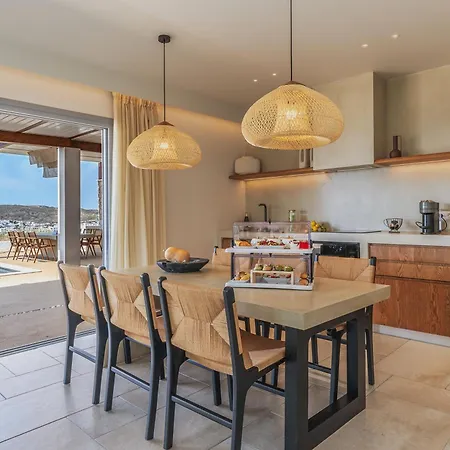 Adriana Luxury Vila Adamantas (Milos)