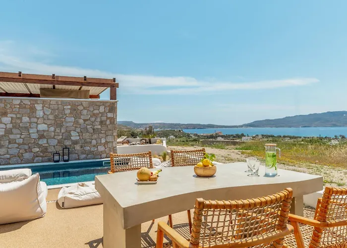 Adriana Luxury * Adamantas (Milos)