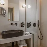 Villa Adriana Luxury Adamantas (Milos)