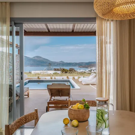 Adriana Luxury Willa Adamantas (Milos)