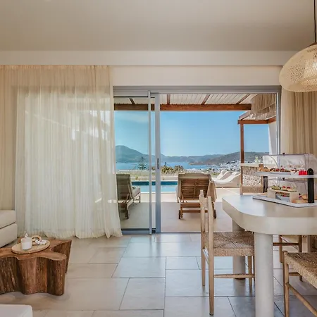 Adriana Luxury Adamantas (Milos)